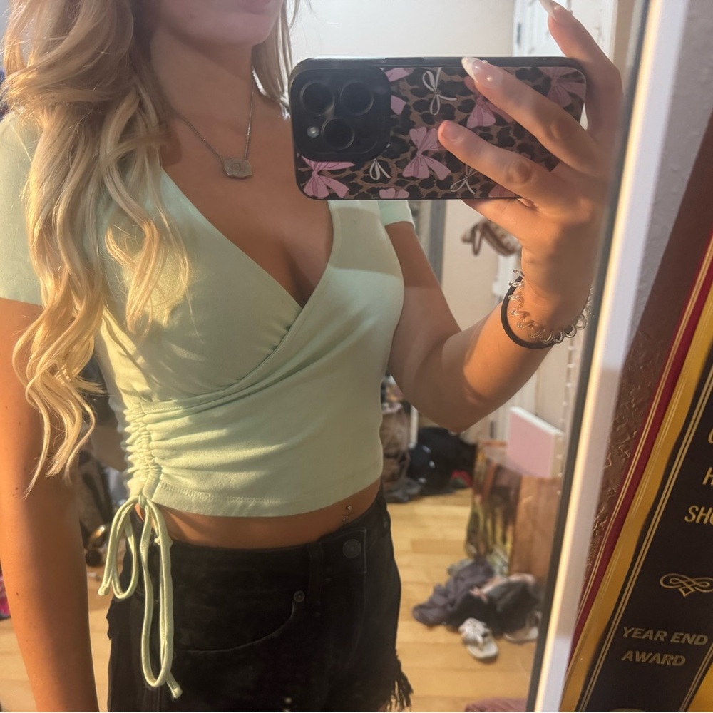 Forever 21 Green Ruched Crop Blouse